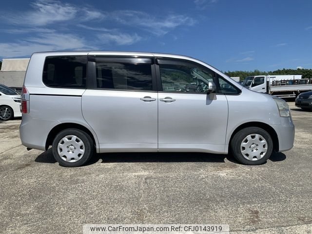 toyota noah 2008 NIKYO_XK51633 image 1