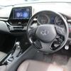 toyota c-hr 2017 quick_quick_DAA-ZYX10_ZYX10-2058950 image 14