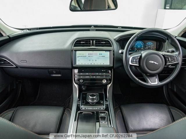 jaguar xe 2018 -JAGUAR--Jaguar XE CBA-JA2XB--SAJAB4AX6JCP43202---JAGUAR--Jaguar XE CBA-JA2XB--SAJAB4AX6JCP43202- image 2