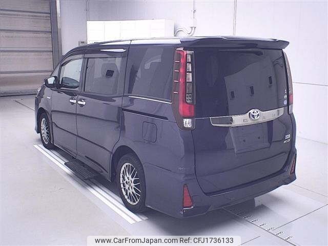 toyota noah 2016 CFJ1736133 image 2