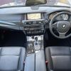 bmw 5-series 2016 -BMW--BMW 5 Series LDA-FW20--WBA5C320X0D912555---BMW--BMW 5 Series LDA-FW20--WBA5C320X0D912555- image 17