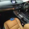 lexus ct 2015 quick_quick_DAA-ZWA10_ZWA10-2247875 image 3