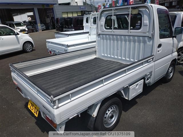 mitsubishi minicab-truck 2004 CFJ1375109 image 2