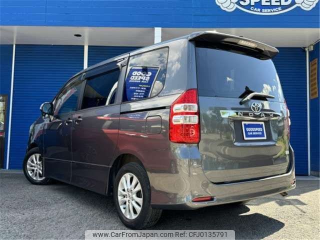 toyota noah 2011 -TOYOTA--Noah DBA-ZRR70W--ZRR70-0430531---TOYOTA--Noah DBA-ZRR70W--ZRR70-0430531- image 2