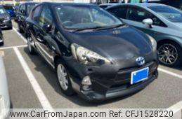 toyota aqua 2012 CFJ1528220