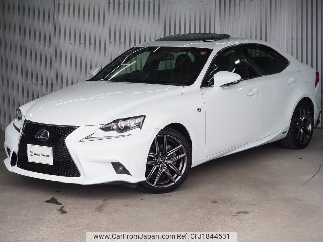 lexus is 2014 CFJ1844531 image 1