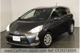 toyota aqua 2013 quick_quick_NHP10_NHP10-2142417