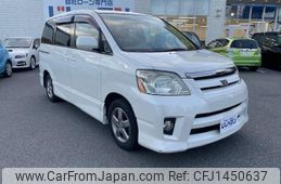 toyota noah 2004 -TOYOTA--Noah CBA-AZR60G--AZR60-0375695---TOYOTA--Noah CBA-AZR60G--AZR60-0375695-