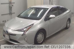 toyota prius 2018 -TOYOTA--Prius ZVW55-8057862---TOYOTA--Prius ZVW55-8057862-