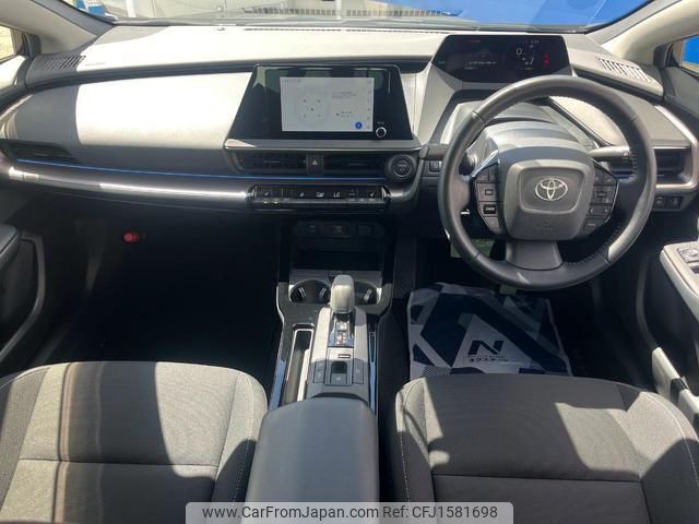 toyota prius 2023 CFJ1581698 image 2