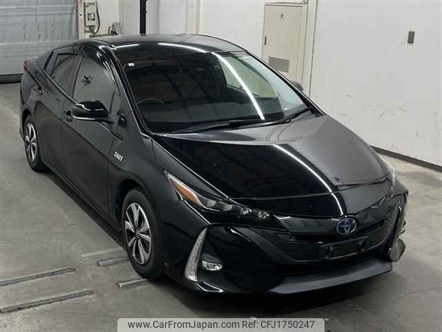 toyota prius-phv 2020 CFJ1750247 image 1