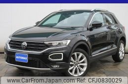 volkswagen t-roc 2022 GOO_JP_700080167230250226001