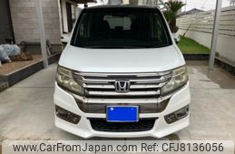 honda stepwagon 2012 CFJ8136056