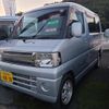 mitsubishi town-box 2010 CFJ1831388 image 1