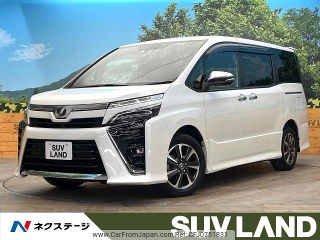 toyota voxy 2020 -TOYOTA--Voxy DBA-ZRR80W--ZRR80-0587926---TOYOTA--Voxy DBA-ZRR80W--ZRR80-0587926- image 1