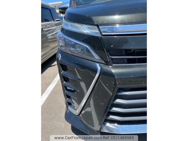 toyota voxy 2018 CFJ1489985 image 2