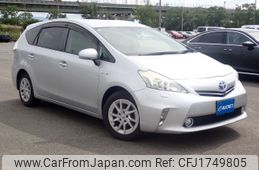 toyota prius-α 2014 CFJ1749805