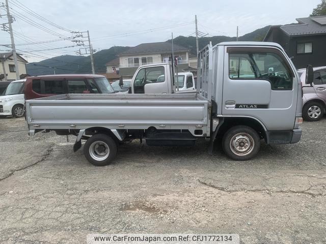 nissan atlas 2005 CFJ1772134 image 2