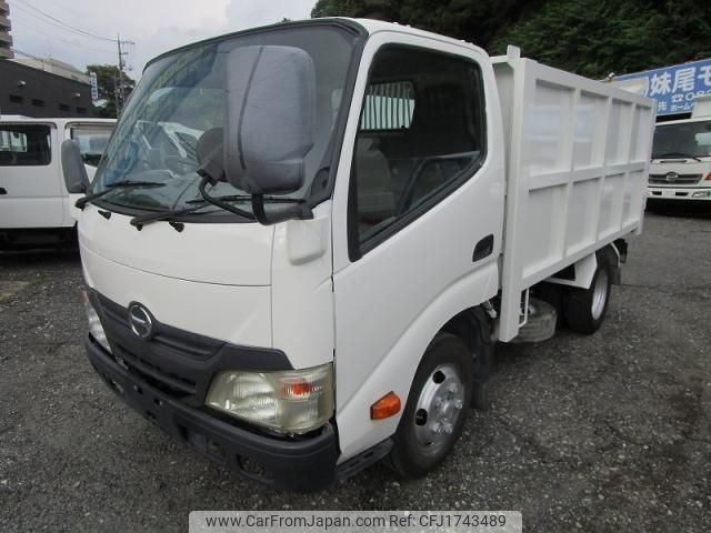 hino dutro 2011 CFJ1743489 image 1