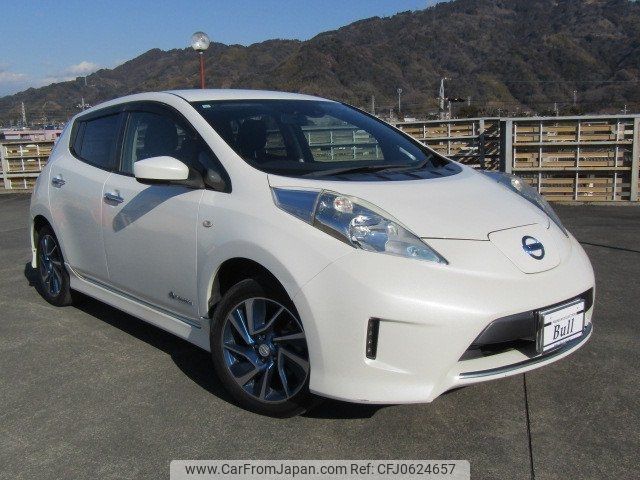 nissan leaf 2017 -NISSAN 【名変中 】--Leaf AZE0--217704---NISSAN 【名変中 】--Leaf AZE0--217704- image 1