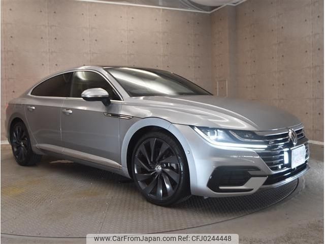 volkswagen arteon 2018 quick_quick_3HDJHF_WVWZZZ3HZJE531449 image 1