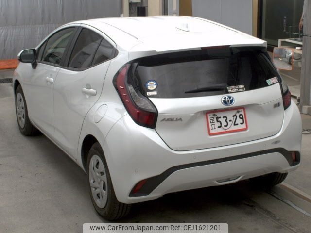 toyota aqua 2021 CFJ1621201 image 2