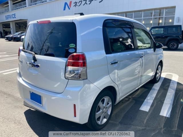 toyota spade 2012 CFJ1720362 image 2