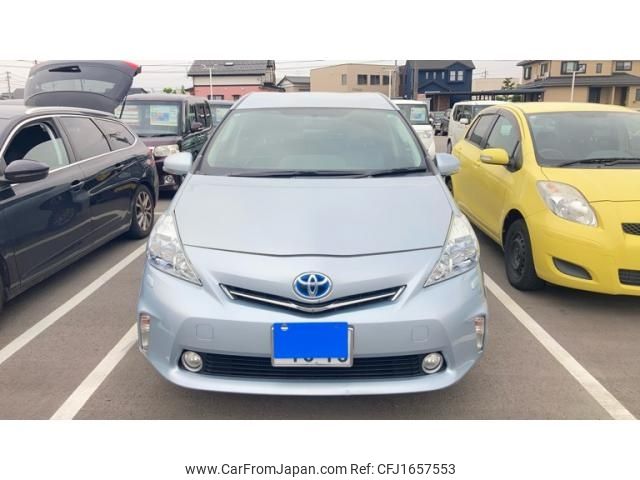 toyota prius-α 2011 CFJ1657553 image 1