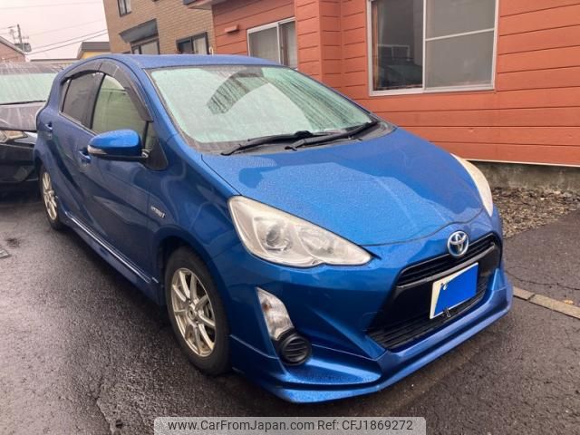 toyota aqua 2015 CFJ1869272 image 2
