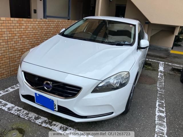 volvo v40 2014 -VOLVO--Volvo V40 DBA-MB4164T--YV1MV485BE2144866---VOLVO--Volvo V40 DBA-MB4164T--YV1MV485BE2144866- image 1