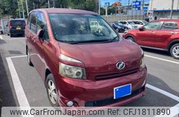 toyota voxy 2010 CFJ1811890