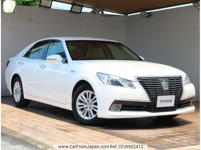 toyota crown 2013 -TOYOTA--Crown DAA-AWS210--AWS210-6006176---TOYOTA--Crown DAA-AWS210--AWS210-6006176- image 1