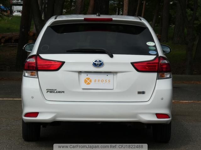 toyota corolla-fielder 2017 CFJ1822488 image 2