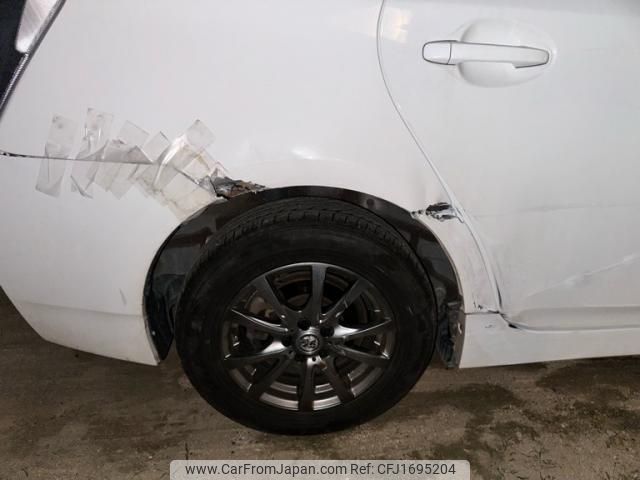 toyota prius 2012 CFJ1695204 image 2