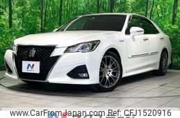toyota crown 2017 CFJ1520916