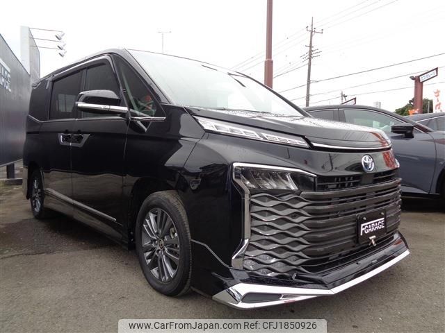 toyota voxy 2023 CFJ1850926 image 2