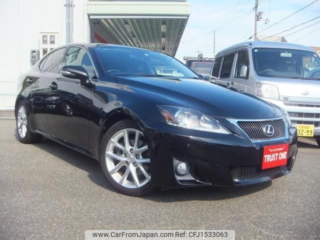 lexus is 2011 CFJ1533063 image 1