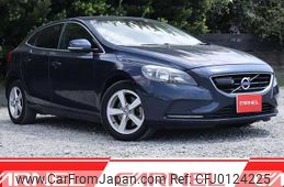 volvo v40 2013 F00617