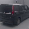 toyota esquire 2017 CFJ1651368 image 2