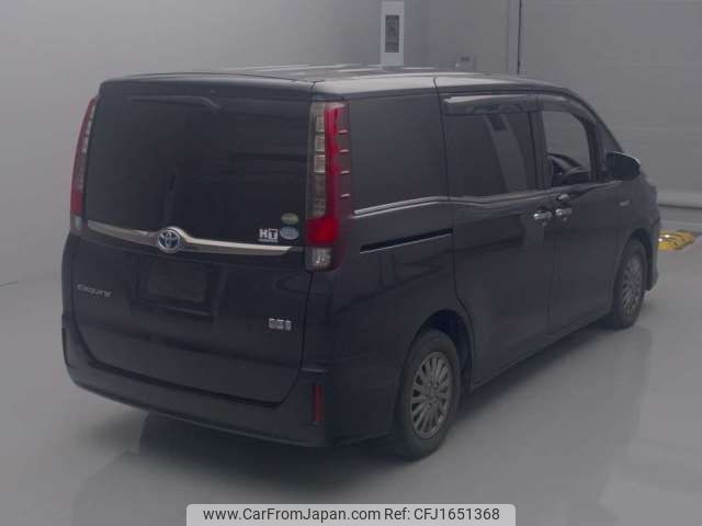toyota esquire 2017 CFJ1651368 image 2