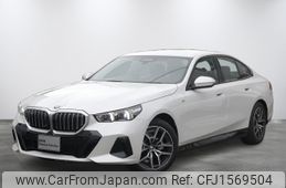 bmw 5-series 2025 CFJ1569504