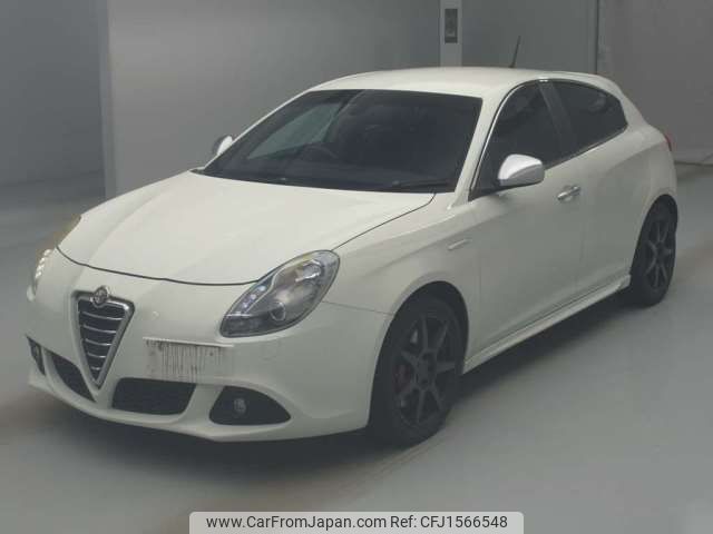 alfa-romeo giulietta 2013 CFJ1566548 image 1