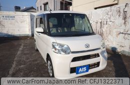 daihatsu tanto 2013 CFJ1322371