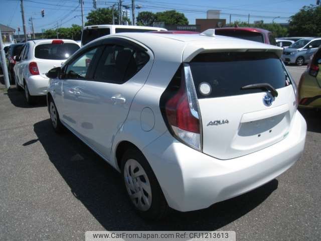 toyota aqua 2016 CFJ1213613 image 2