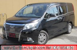 toyota esquire 2015 CFJ1858156