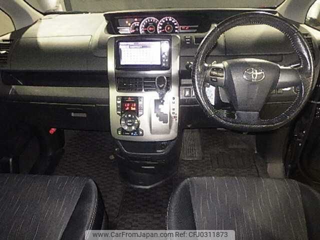 toyota voxy 2012 TE2554 image 2