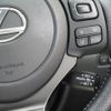 lexus is 2021 CFJ1707571 image 19