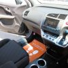 honda stream 2010 -HONDA--Stream DBA-RN8--RN8-3104897---HONDA--Stream DBA-RN8--RN8-3104897- image 3