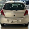 toyota vitz 2010 CFJ1722001 image 6