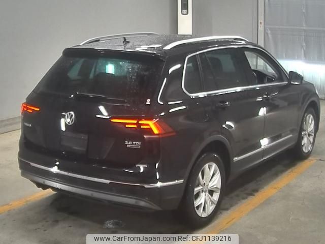 volkswagen tiguan 2019 -VOLKSWAGEN--VW Tiguan WVGZZZ5NZKW340949---VOLKSWAGEN--VW Tiguan WVGZZZ5NZKW340949- image 2